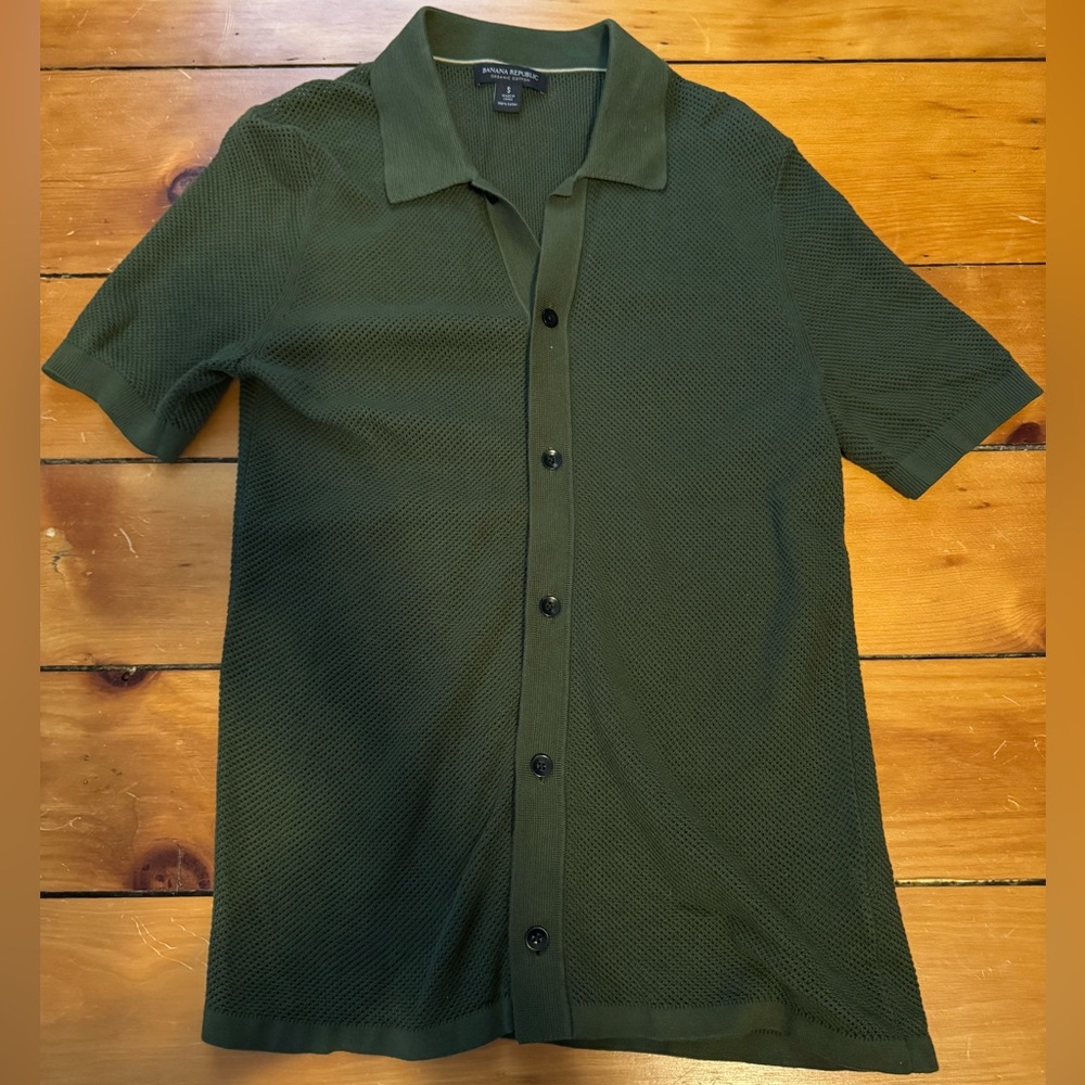 Banana Republic Mesh Button Up Shirt